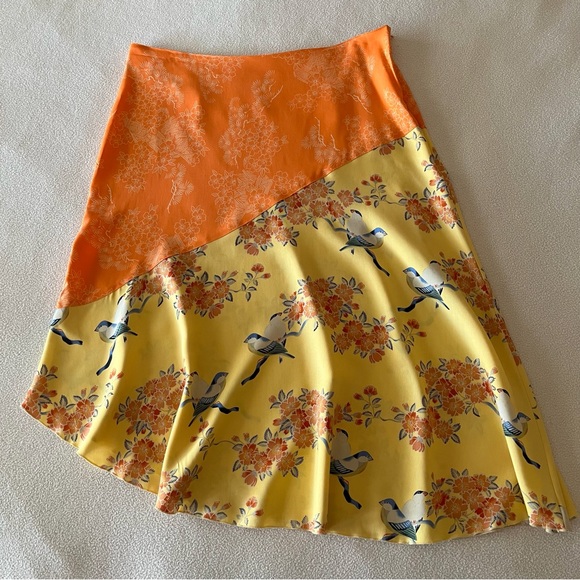 A.M.I. Dresses & Skirts - A.M.I. SILK SKIRT ASYMMETRICAL FLORAL BIRDS SZ 12
